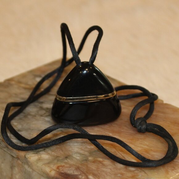 Avon Vintage Louis Feraud Fantasque Perfume Pendant from early 1980s - Picture 1 of 8
